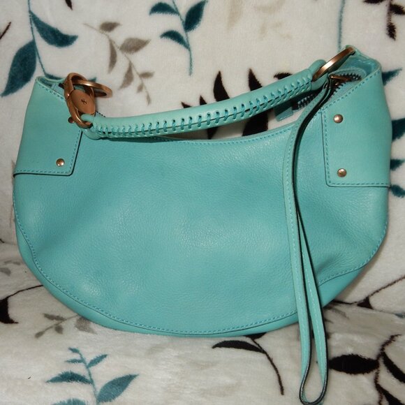 Gucci Handbags - Gucci crescent bag